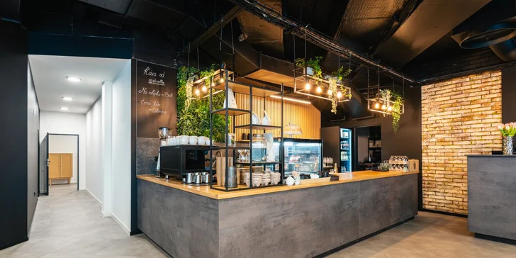 Nádherné solárium Cafe Garden Bobycentrum: 10 nebo 25 min. pro 1 osobu