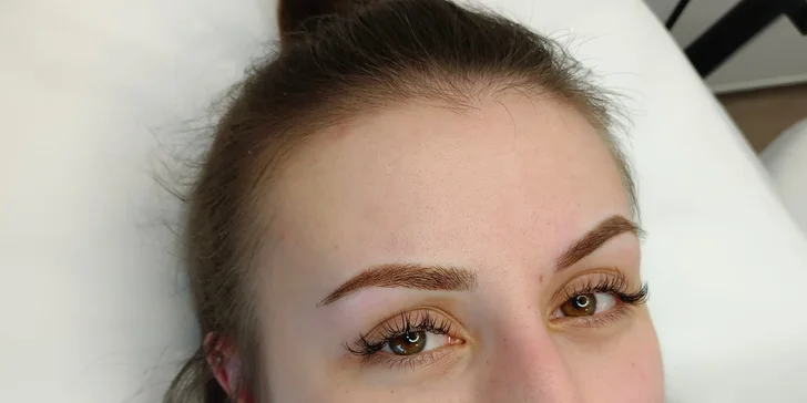 Permanentní make-up: oční linky, rty technikou aquarel i pudrové obočí