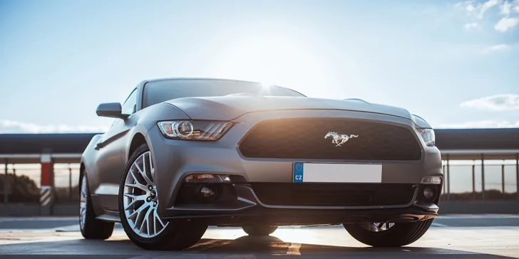Ford Mustang ve všední dny: spolujízda či řízení od 15 min. i zapůjčení až na 3 dny