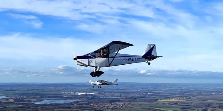 Pilotem sportovního letounu na zkoušku: pozemní příprava i let na 20–60 min.