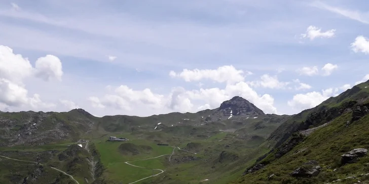 Alpský ráj nedaleko Innsbrucku: neomezený wellness s bazénem a saunami i bohatá polopenze