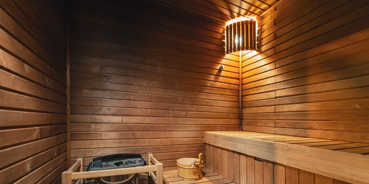 Tříchodová večeře s panenkou a privátní sauna na 1–2 hod. pro 2 osoby