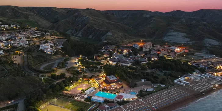 Dovolená v Itálii: 4* hotel Futura Club Casarossa, all inclusive, dětský klub Čedog i letenky