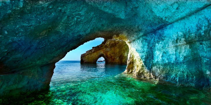 Letecký zájezd na Zakynthos: Studia Sorrento bez stravy, 300 m od pláže, bazén