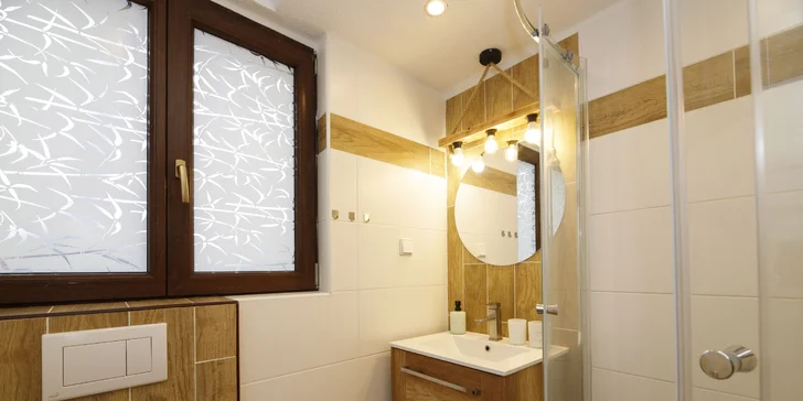 Až 8 dní pohody přímo u Lipna: vybavený apartmán s kuchyňkou a půjčením kol
