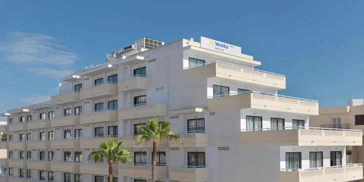 Letecky na Mallorcu: 3* hotel přímo u písčité pláže s all inclusive v ceně
