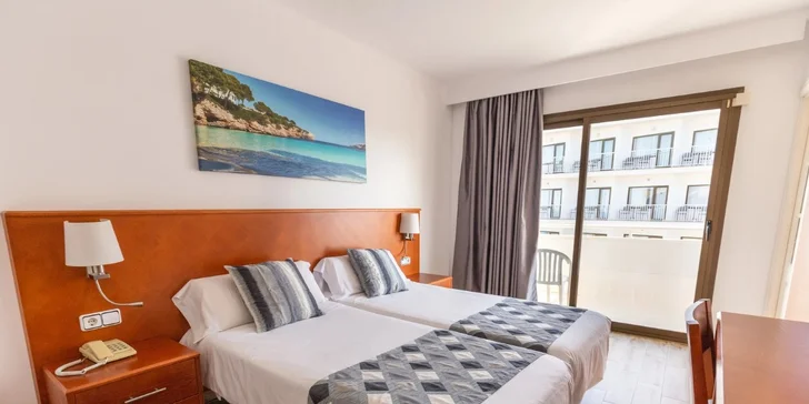 Letecky na Mallorcu: 3* hotel přímo u písčité pláže s all inclusive v ceně