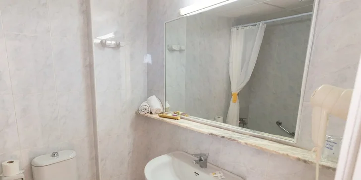 Letecky na Mallorcu: 3* hotel přímo u písčité pláže s all inclusive v ceně