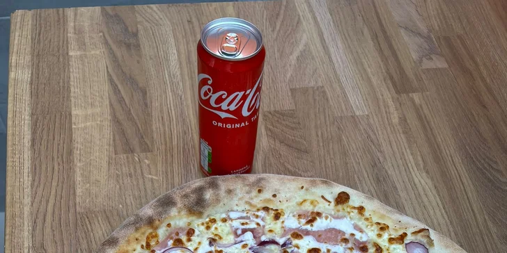 Italská dobrota s sebou: jedna či dvě pizzy dle výběru o průměru 32 a 45 cm i s nápojem