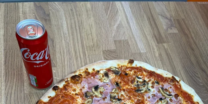 Italská dobrota s sebou: jedna či dvě pizzy dle výběru o průměru 32 a 45 cm i s nápojem