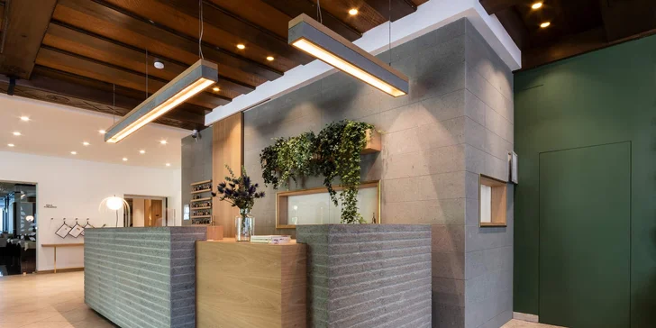 Wellness pobyt s plnou penzí v italských Alpách: hotel s bio zahradou, bazénem a spa u Terme di Levico