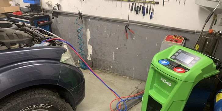 Pořádně svěží jízda: kontrola a doplnění klimatizace automobilu i čištění ozonem