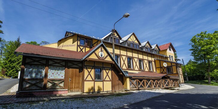 Rodinný pobyt na Bublavě v Krušných horách: pohodový baby friendly hotel se snídaní