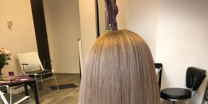Nová elegance: dámský střih i včetně barvení či melíru a stylingu