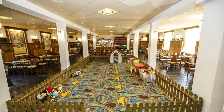 Rodinný pobyt na Bublavě v Krušných horách: pohodový baby friendly hotel se snídaní