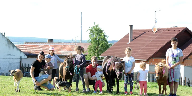 Zážitkový balíček na farmě vč. lamatrekingu, jízdy na koni a dárku
