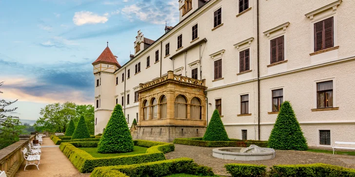 Relax v designovém hotelu v Benešově: snídaně i vstupenky na Konopiště