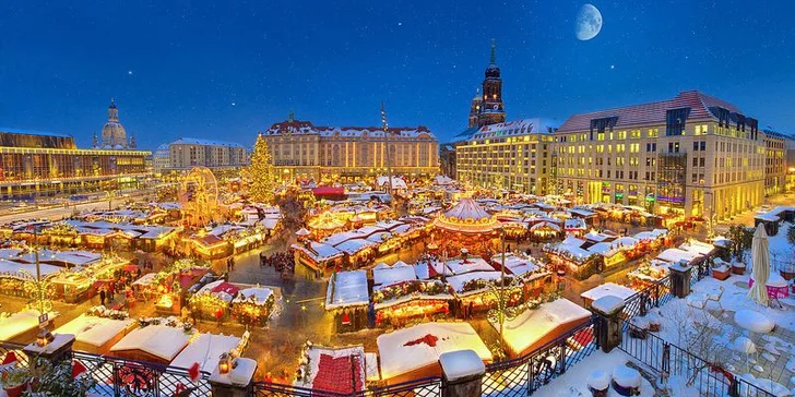 Z Prahy na adventní trhy do Drážďan a na rozsvícené zámecké zahrady Pillnitz, odpolední plavba, večeře, živá hudba a průvodce po celý den