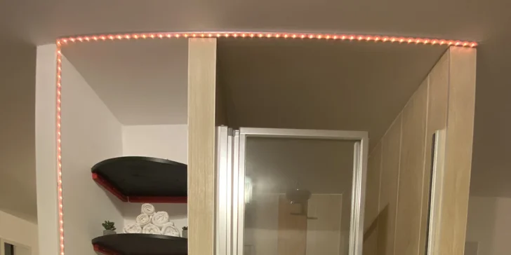 Regenerační masáž zad a šíje, masáž nohou, relaxační masáž obličeje a dekoltu nebo celotělová