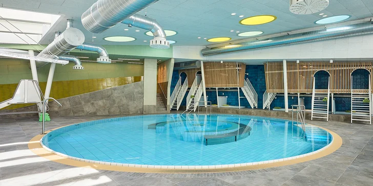 Rodinná dovolená v Alpách: polopenze, wellness, dětský klub a karta výhod