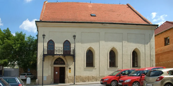 Vstup do Synagogy i Hraběcí rezidence pro jednoho či pro rodinu