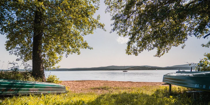 Za sportem i relaxem na Lipno i do Rakouska - hotel se snídaní i polopenzí