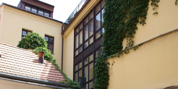 Pobyt na Starém Městě: příjemný hotel, možnost snídaní, procházky