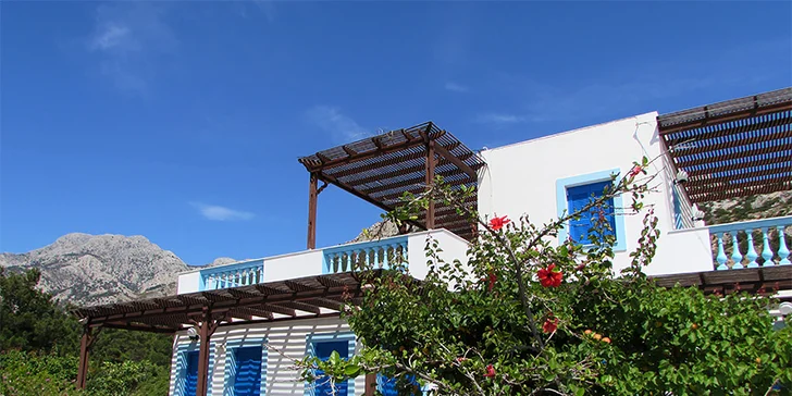 Letecký zájezd na řecký Karpathos: apartmánový dům Corali, bez stravy, 180 m od pláže