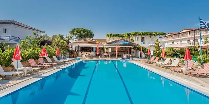 Letecký zájezd na Zakynthos: Studia Sorrento bez stravy, 300 m od pláže, bazén
