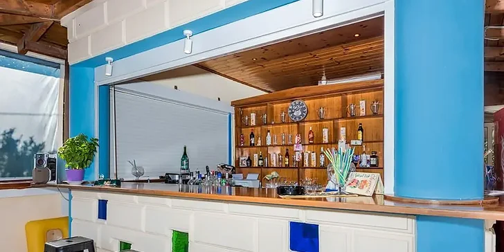 Letecký zájezd na Zakynthos: Studia Sorrento bez stravy, 300 m od pláže, bazén