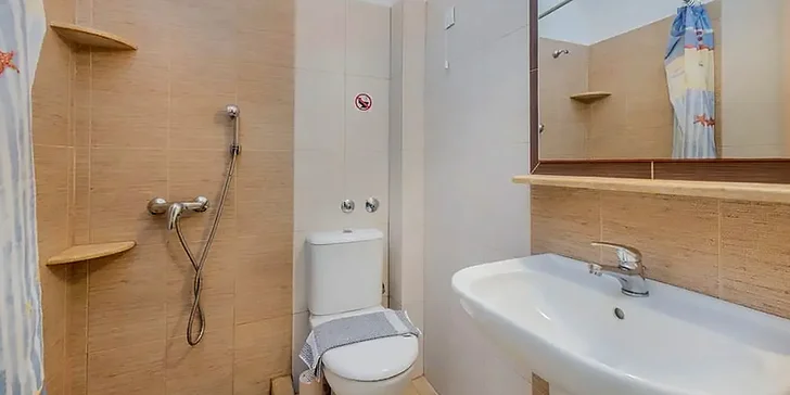 Letecký zájezd na Zakynthos: Studia Sorrento bez stravy, 300 m od pláže, bazén
