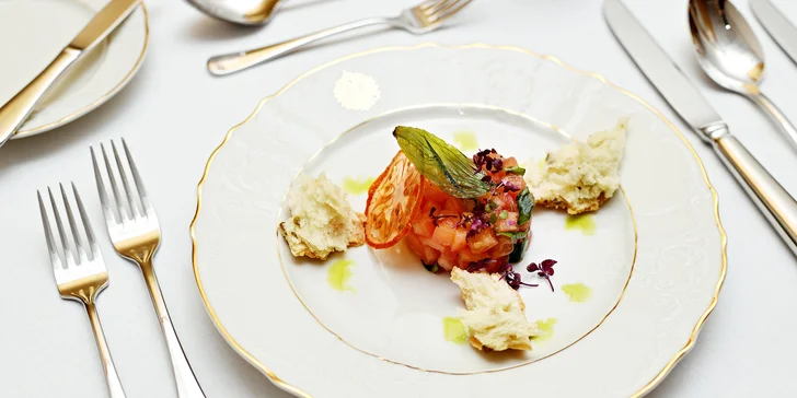 3–5chod. menu dle výběru pro 2 v Grandhotelu Bohemia: konfitované kachní prso, pstruh i dort