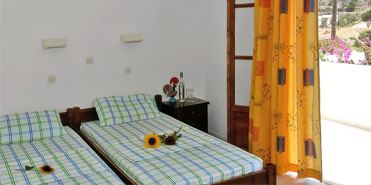 Letecký zájezd na řecký Karpathos: apartmánový dům Corali, bez stravy, 180 m od pláže