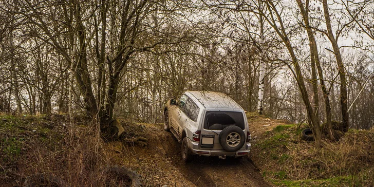Půjčení offroadů, čtyřkolek nebo buggy v rallye-cross aréně, 15–30 minut