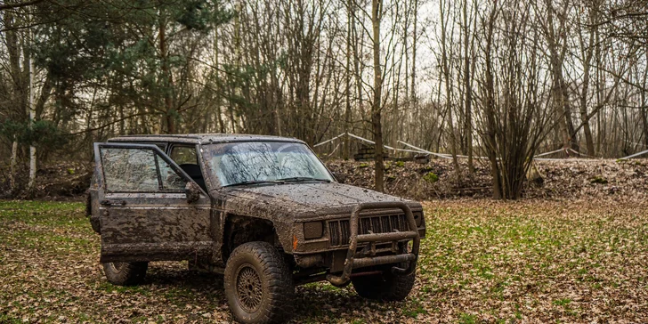 Půjčení offroadů, čtyřkolek nebo buggy v rallye-cross aréně, 15–30 minut