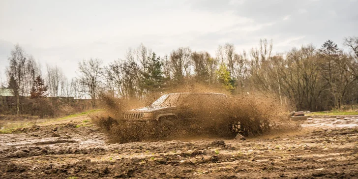Půjčení offroadů, čtyřkolek nebo buggy v rallye-cross aréně, 15–30 minut