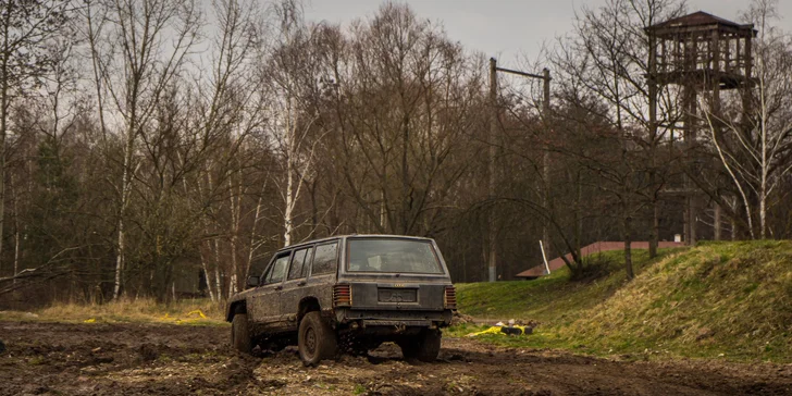 Půjčení offroadů, čtyřkolek nebo buggy v rallye-cross aréně, 15–30 minut
