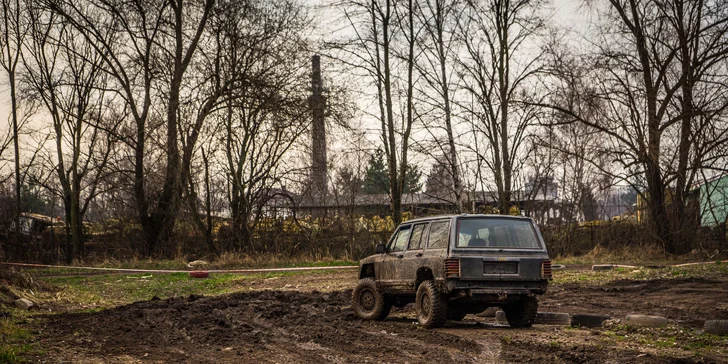 Půjčení offroadů, čtyřkolek nebo buggy v rallye-cross aréně, 15–30 minut