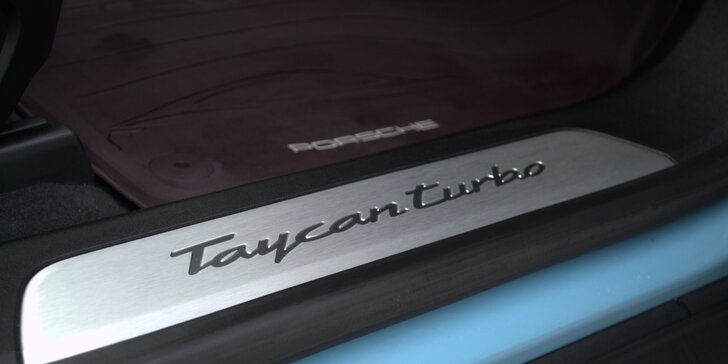 Nejvýkonnější elektrické Porsche Taycan Turbo: spolujízda na 30 nebo 60 min.