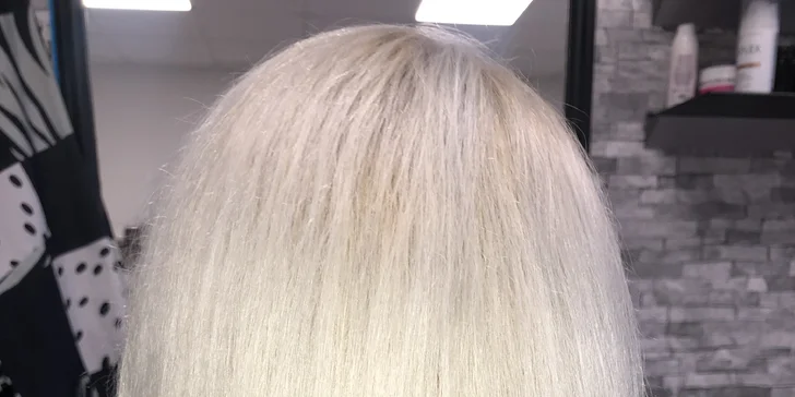 Regenerace vlasů nebo keratin vč. střihu