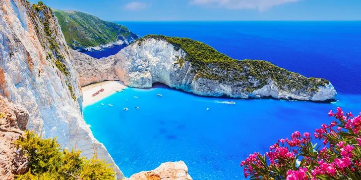 Letecký zájezd na Zakynthos: penzion Christina 100 m od pláže, možnost snídaní i bazénu