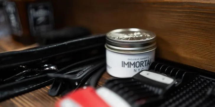 Gent's Barbershop: střih strojkem a nůžkami i s úpravou vousů či kompletní péče