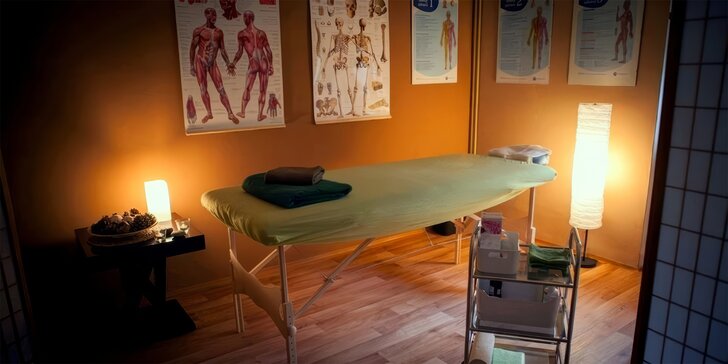 Hodinový relax: energetická léčebná masáž a rašelinový zábal na závěr