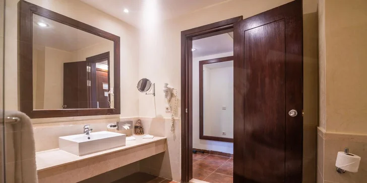 All inclusive dovolená v Egyptě: hotel Gemma Resort****+ přímo u pláže, s bazény a animačním programem