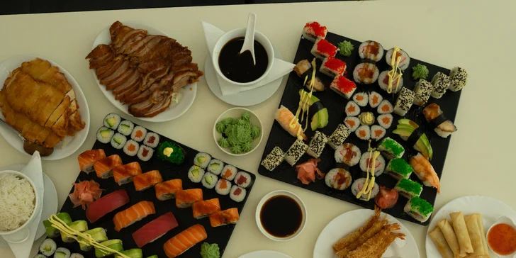 Sushi sety s 24 až 40 ks: maki, california i nigiri s lososem i úhořem