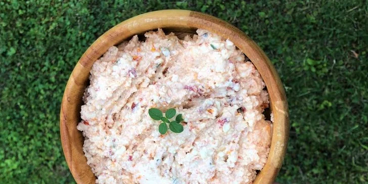 Rodinný penzion na bio farmě na úpatí Volovských vrchů: polopenze, wellness, zvířátka a příroda