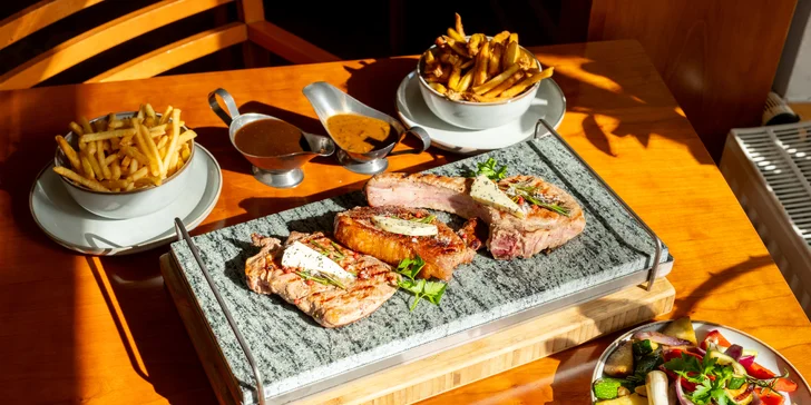 Steakové menu: Tomahawk, Sirloin i rib eye vč. hranolek a zeleniny