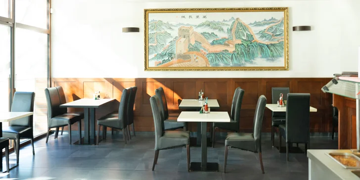 Sushi sety s 24 až 40 ks: maki, california i nigiri s lososem i úhořem