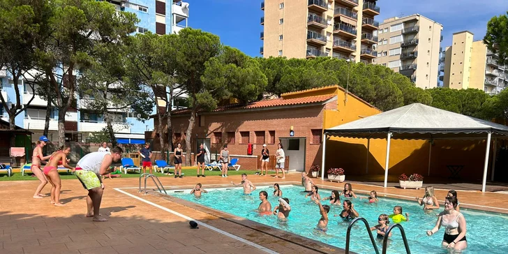 Španělská Costa Brava: zájezd pro rodiče s dětmi s táborovým programem a plnou penzí