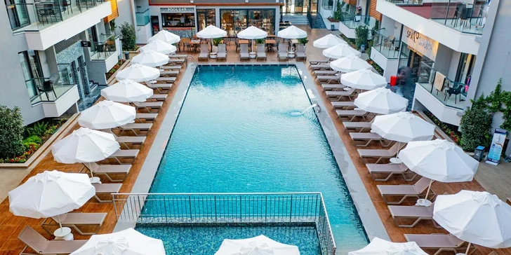 Turecko all inclusive včetně letenky: hotel Side Amour**** v centru letoviska, shuttle bus na pláž